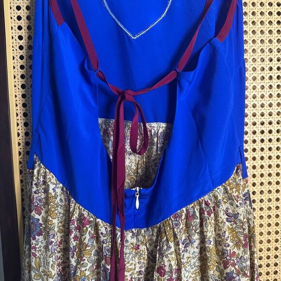 NWT Kristinit Blue Floral Silk Maxi Dress Heart Cutout XS No‎ Belt - Picture 5 of 7